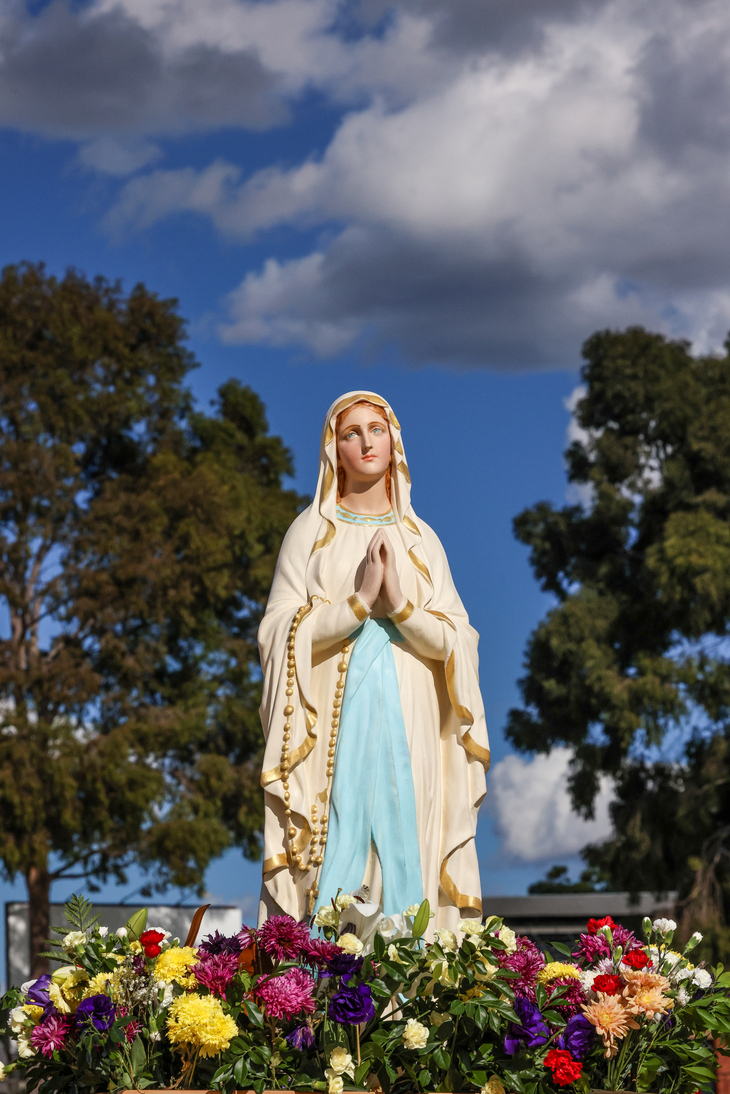 Hi-Res  Marian Procession-27.jpg