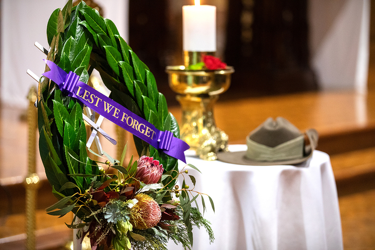 Anzac wreath sm 2.jpg Anzac wreath sm 2.jpg